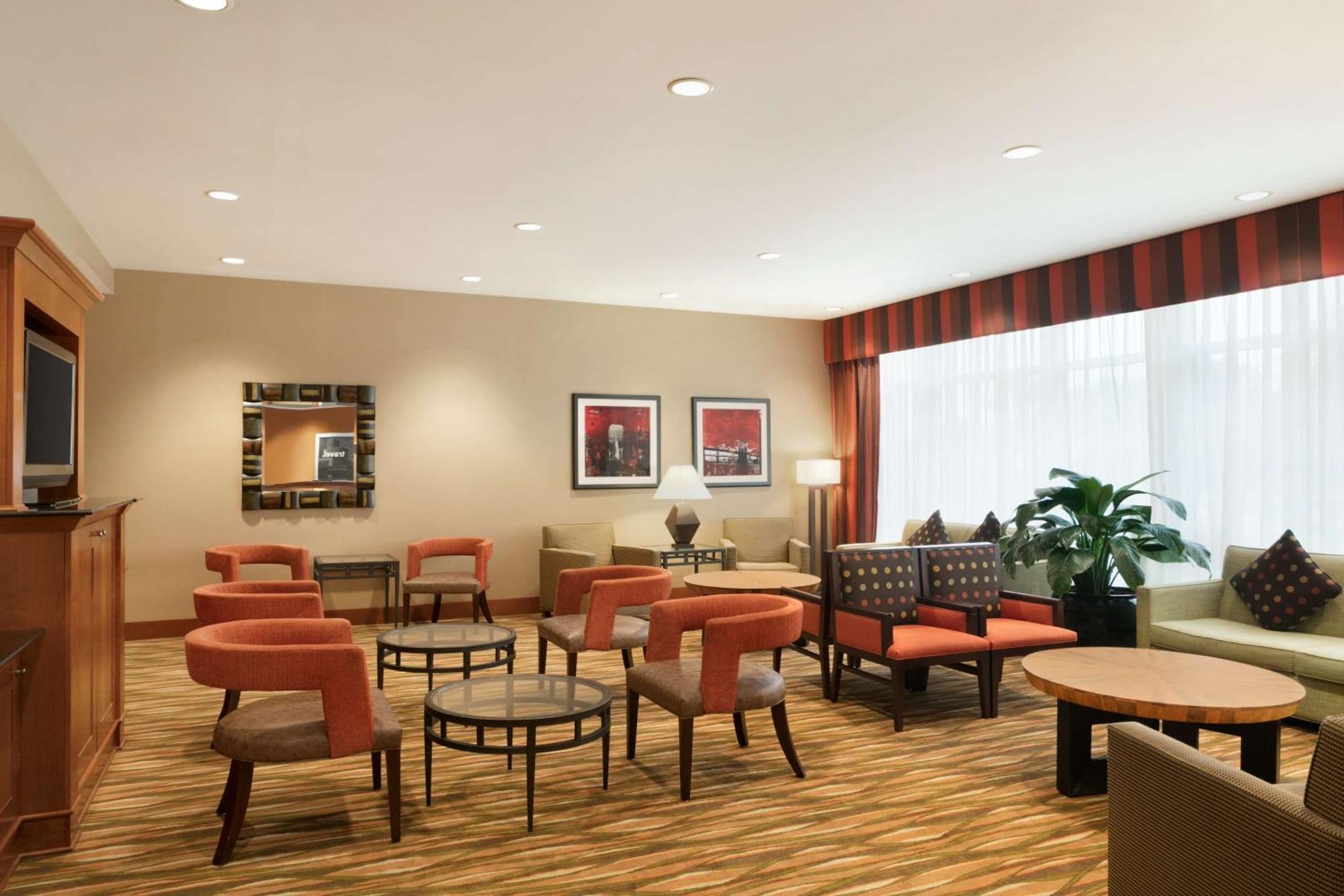 Hampton Inn New York - Laguardia Airport Екстериор снимка