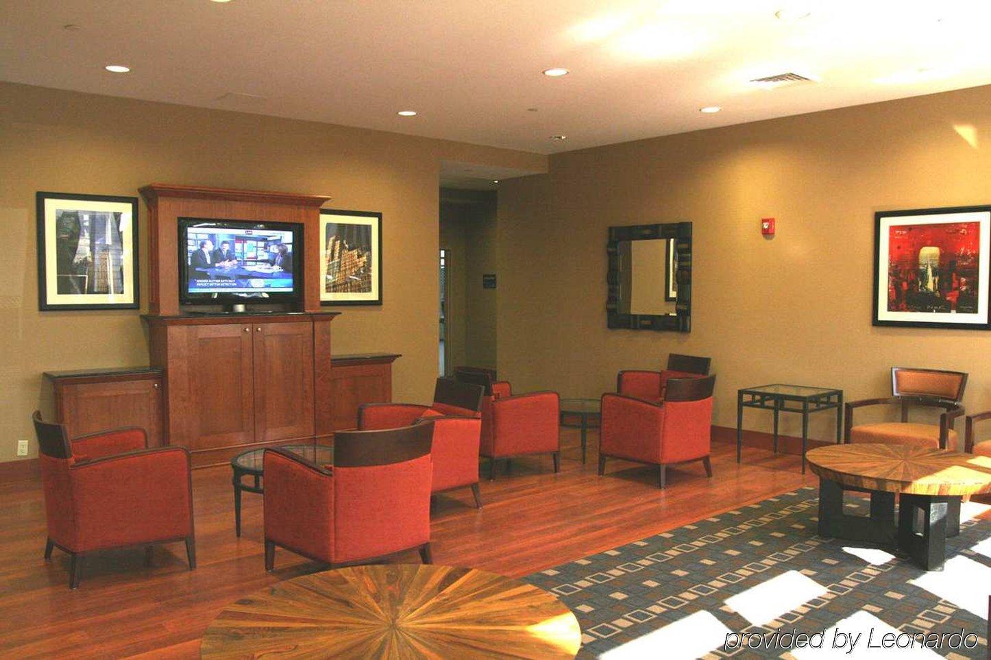 Hampton Inn New York - Laguardia Airport Интериор снимка