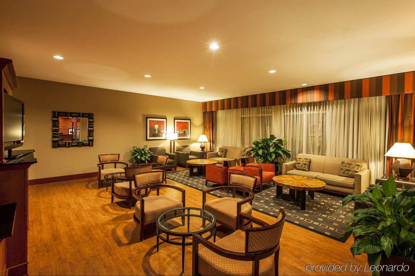 Hampton Inn New York - Laguardia Airport Екстериор снимка