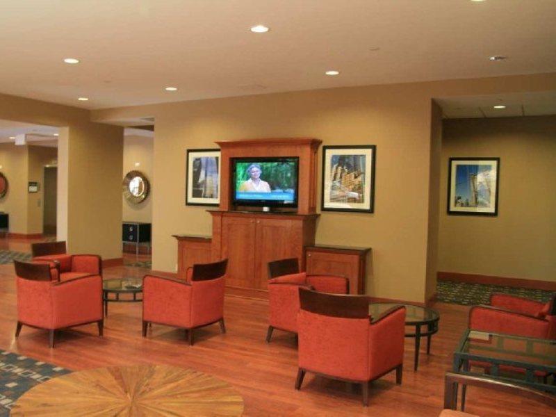 Hampton Inn New York - Laguardia Airport Екстериор снимка
