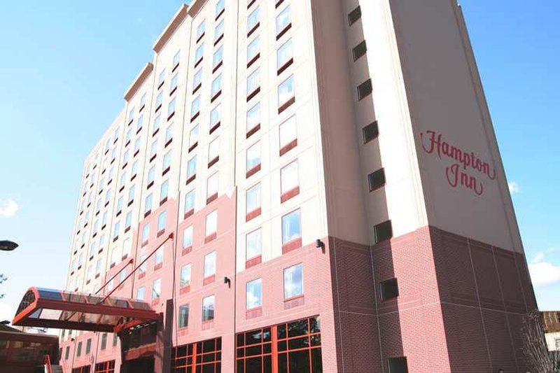 Hampton Inn New York - Laguardia Airport Екстериор снимка